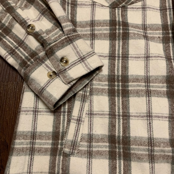 NWT Distortion Cream & Brown Plaid Flannel Jacket Shirt - Picture 2 of 7